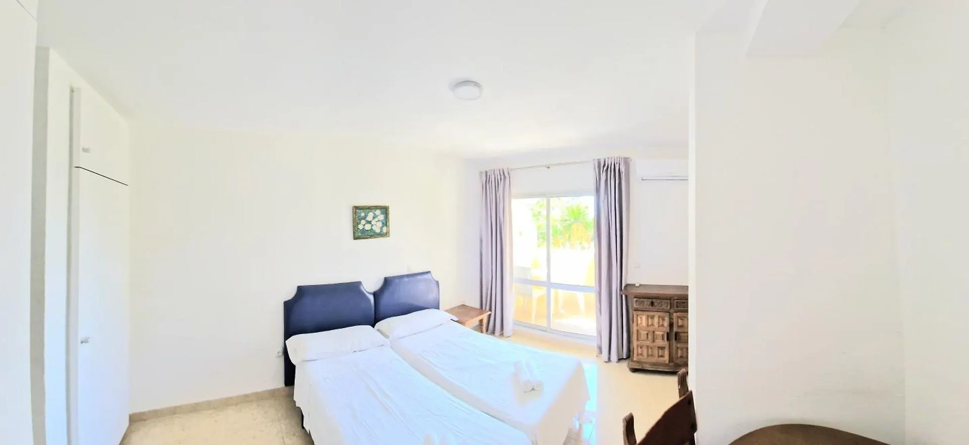 Benal Beach Holidays Apartment